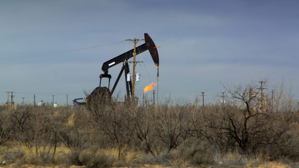 Petróleo de Texas baja hasta 69,64 dólares el barril