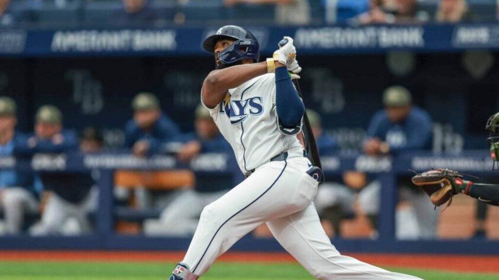 Junior Caminero arrasa tras 3 jonrones en un juego ante Kansas City