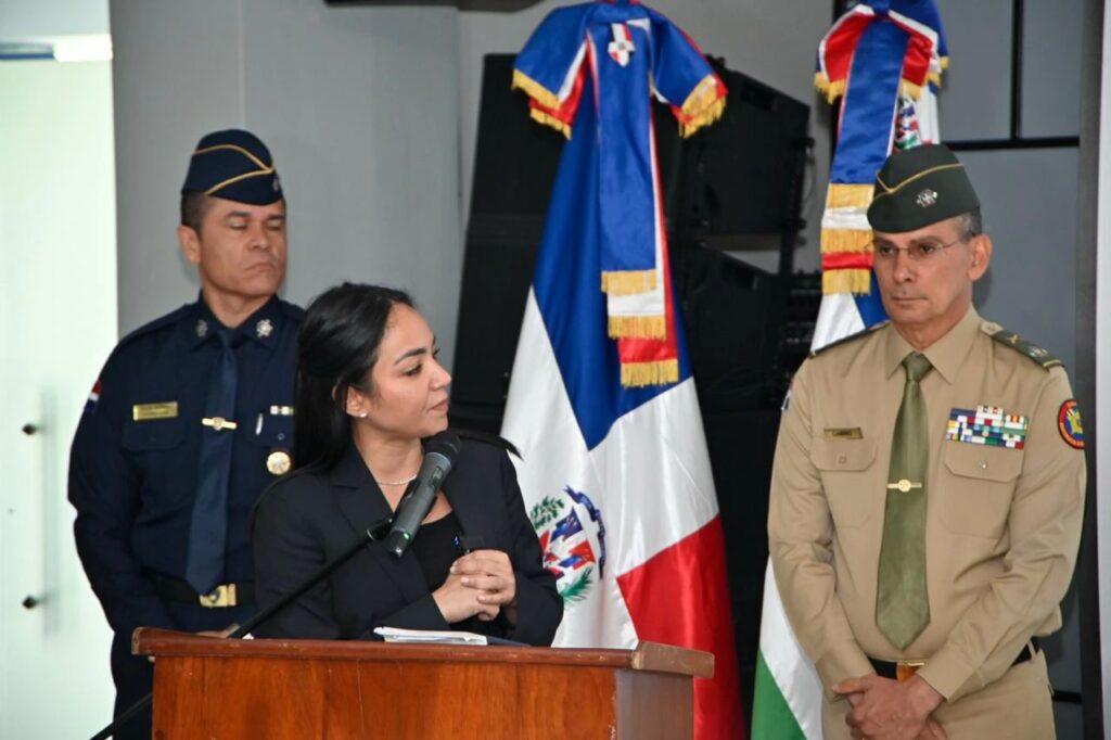 Faride Raful pide esperar investigación sobre agentes vinculados a presunto tumbe de drogas