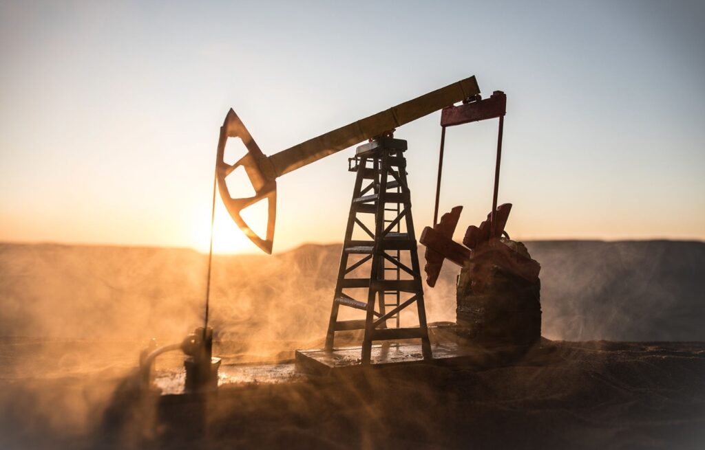 Petróleo de Texas sube 2,2 % y cierra en 70,75 dólares por tensiones entre EE.UU. e Irán