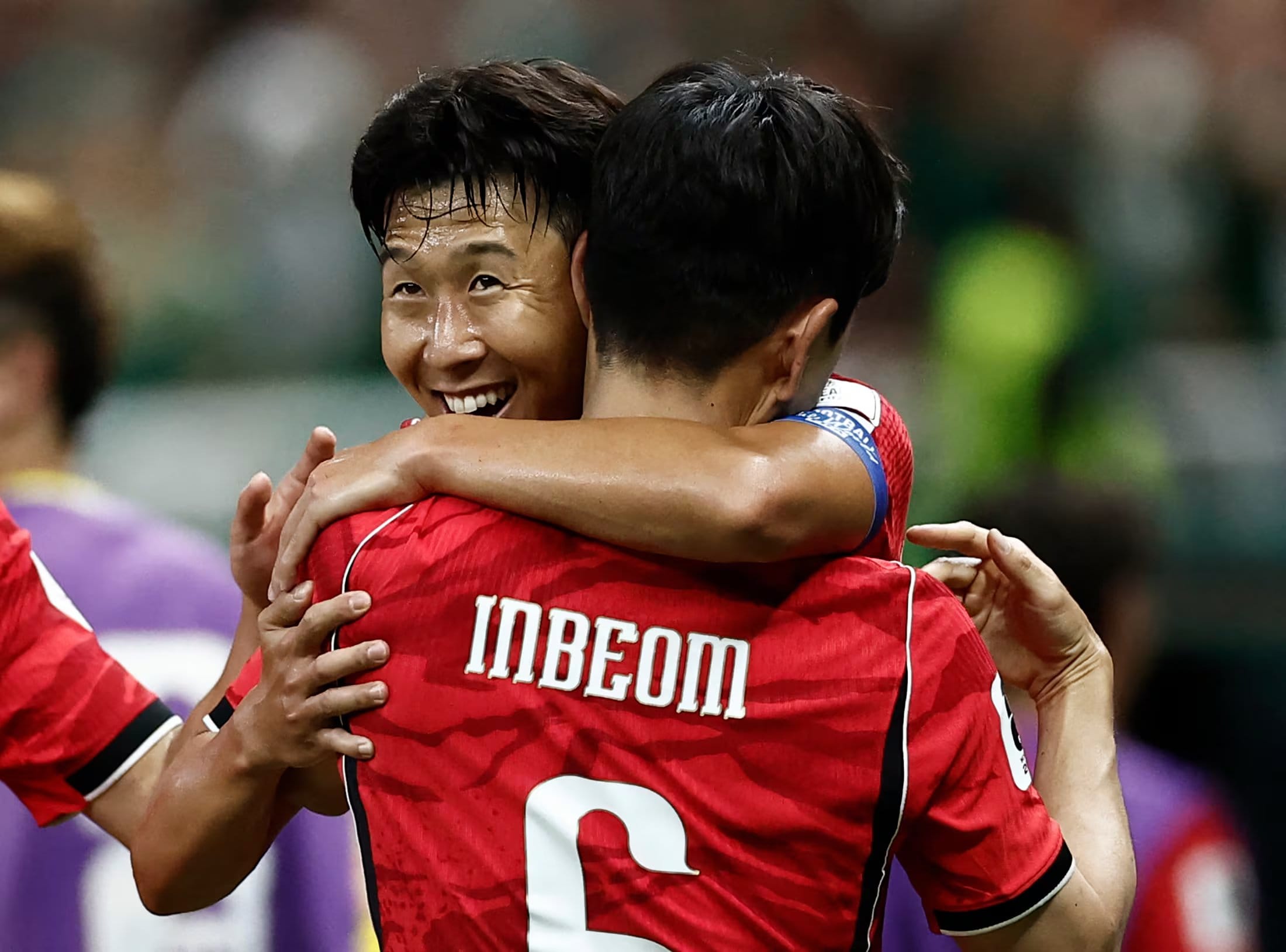 Son Heung-Min celebra que Corea del Sur gan&oacute; en su debut del Mundial 2026. (Photo by Ulises RUIZ / AFP)