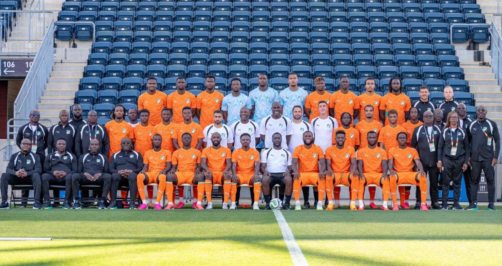 Este es el seleccionado de Costa Rica, con sus jugadores y cuerpo técnico, para el Mundial 2026 - crédito @federationivoiriennedefootball/Facebook
