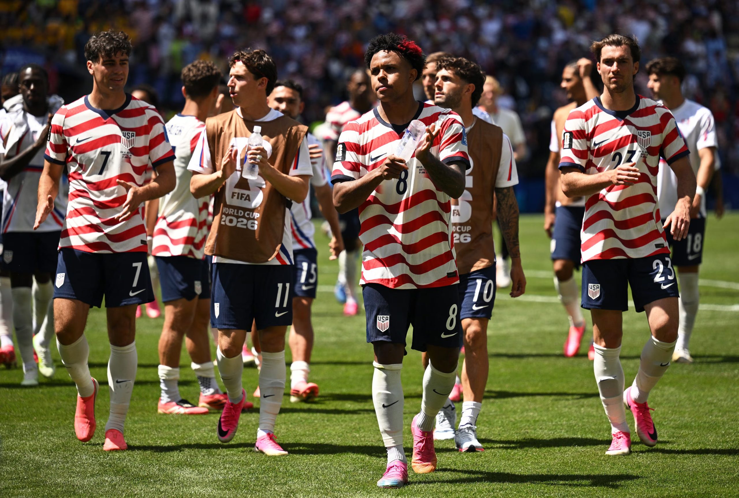 Chris Richards y Tim Ream vincularon el canto de &ldquo;Country Roads&rdquo; con la identidad de Estados Unidos y con el impacto del festejo en el plantel (IMAGN IMAGES via Reuters/Troy Wayrynen)