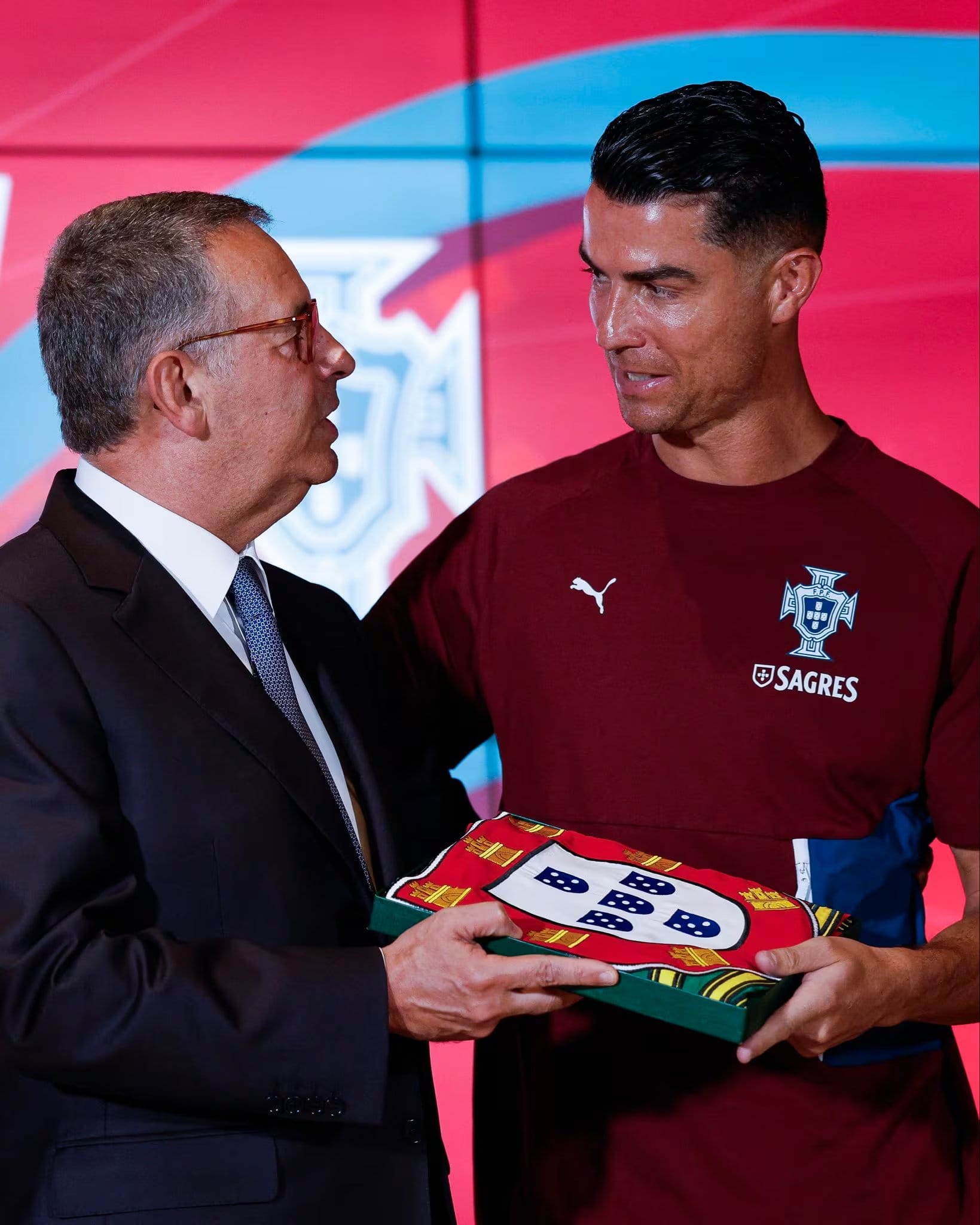Ant&oacute;nio Jos&eacute; Seguro pidi&oacute; a la selecci&oacute;n de Portugal que conquiste el Mundial antes del viaje a Estados Unidos-cr&eacute;dito @presidencia-@portugal/X