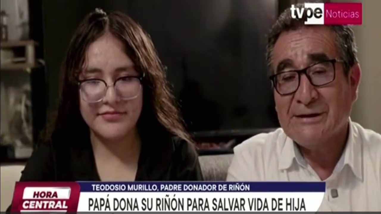 Teodosio Murillo, padre donador de riñón, aparece junto a su hija en una imagen que ilustra una noticia sobre su donación del órgano para salvar la vida de ella.