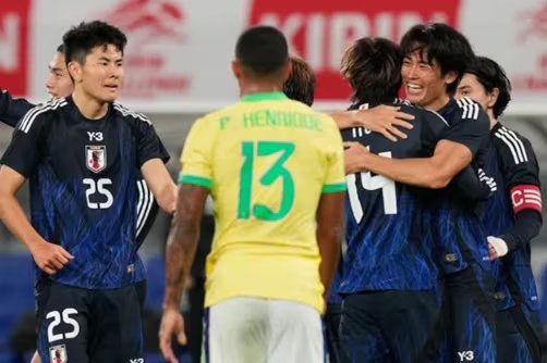 La celebraci&oacute;n de Jap&oacute;n tras remontarle a Brasil un 2-0 en contra en un amistoso del 2025. - cr&eacute;ditos: Eugene Hoshiko