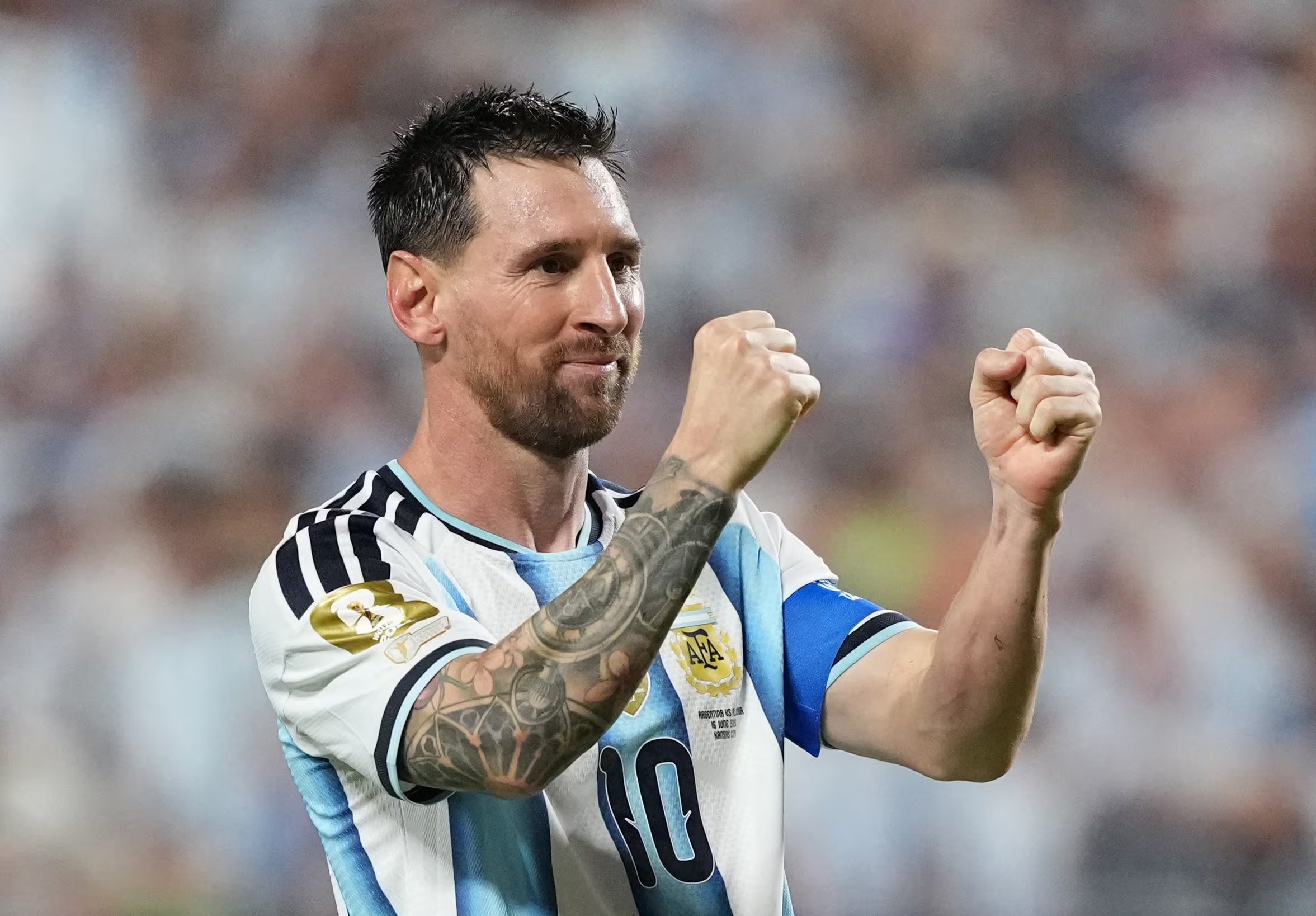 Lionel Messi festeja luego de brillar una vez m&aacute;s en el Mundial (Reuters/Jay Biggerstaff)