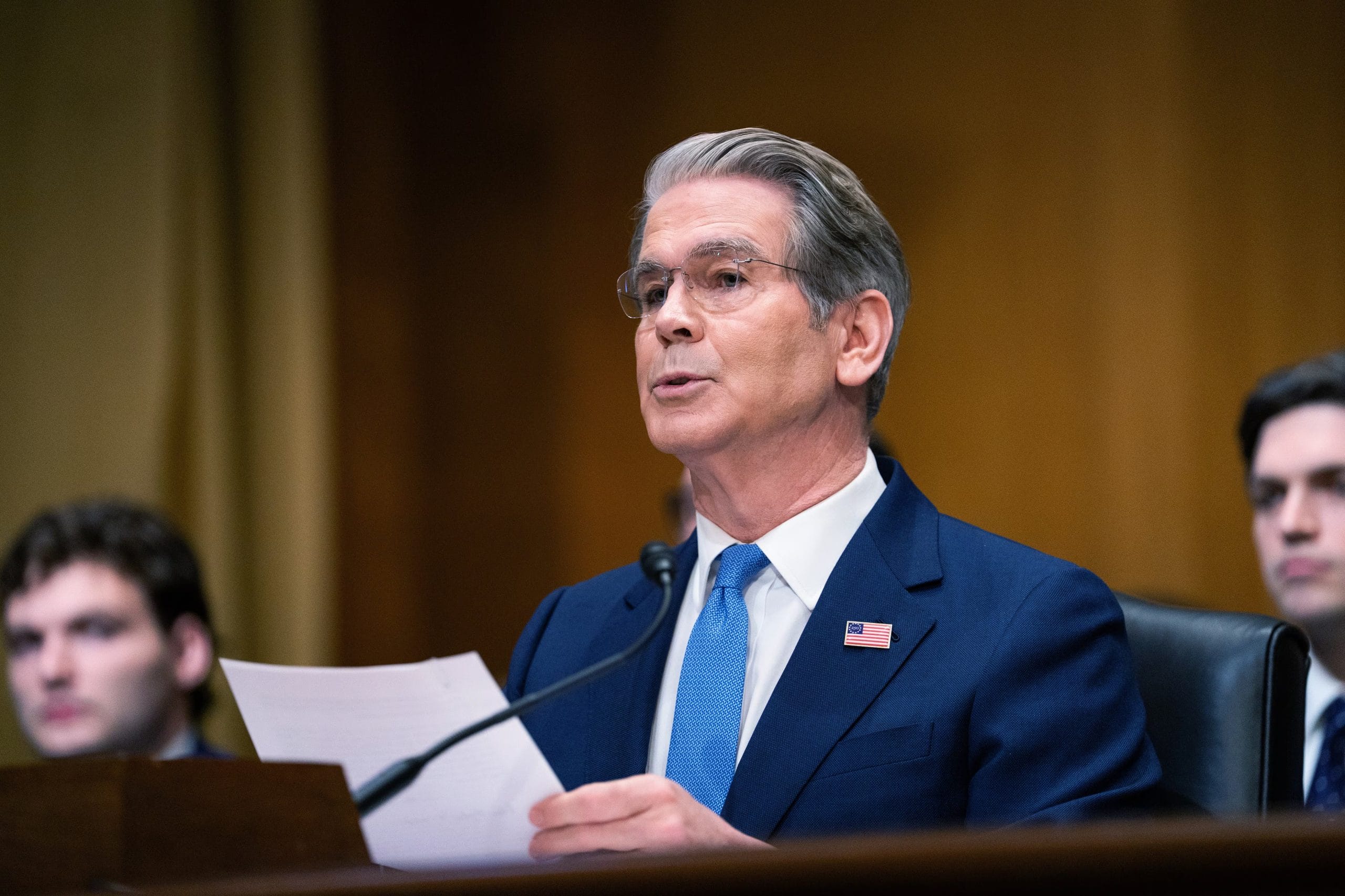 El secretario del Tesoro Scott Bessent testifica en el Congreso en Washington, el 3 de junio del 2026 (AP/Allison Robbert)