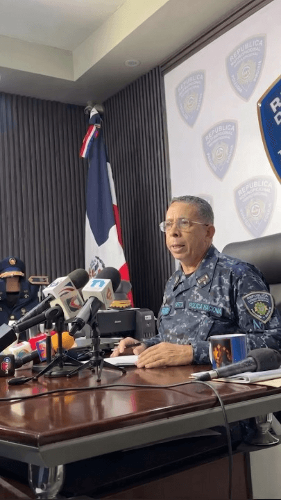 Portavoz de la Policía Nacional Diego Pesqueria revelando detalles del caso