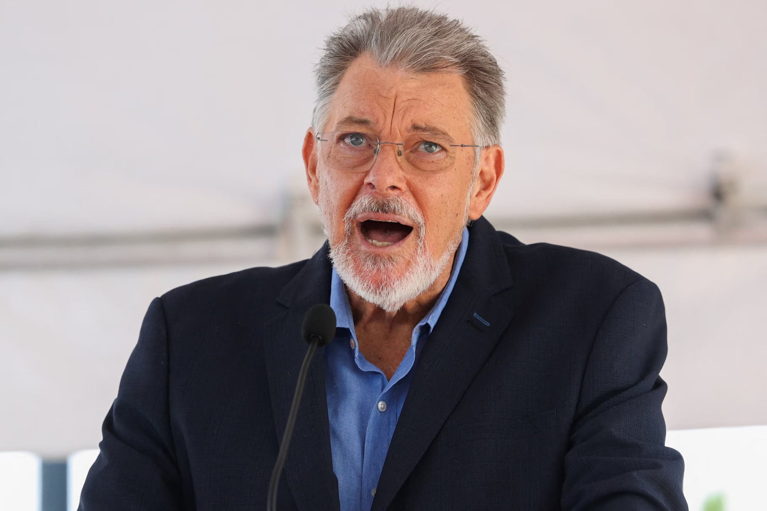 Jonathan Frakes speaks during the unveiling ceremony of Actor Noah Wyle's star on the Hollywood Walk of Fame in Los Angeles, California, U.S., April 9, 2026. REUTERS/Mario Anzuoni