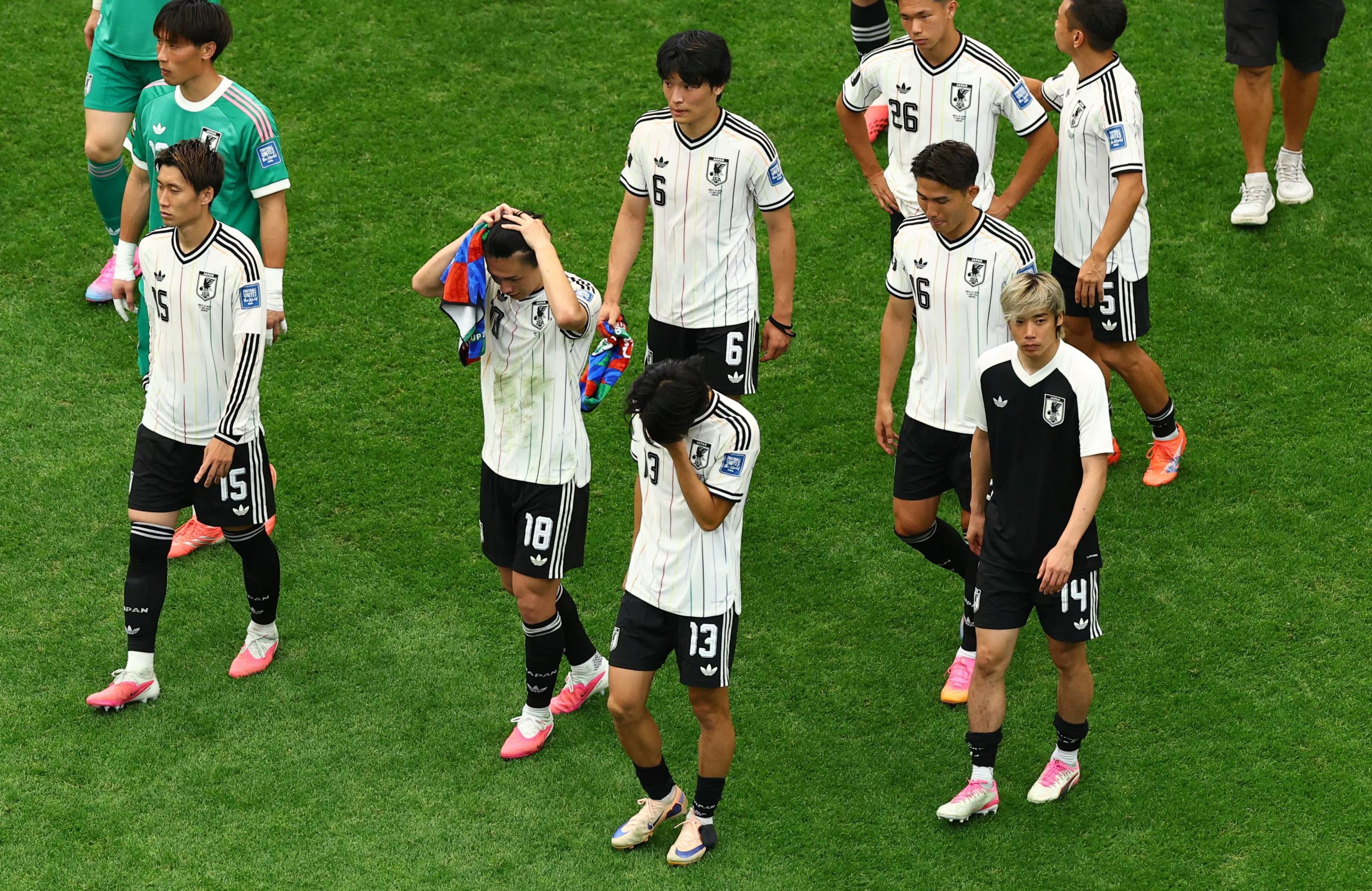 Los japoneses se retiraron cabizbajos (REUTERS)