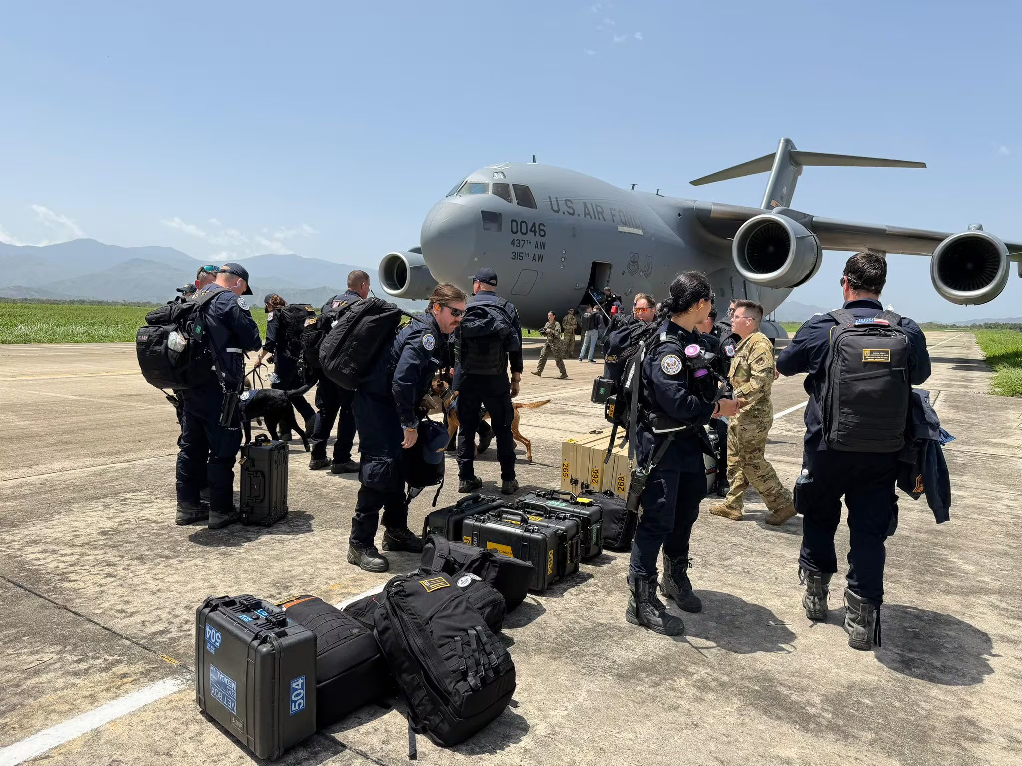 EEUU reforz&oacute; el apoyo militar en Venezuela para asistir en las tareas de rescate (Comando Sur de Estados Unidos)