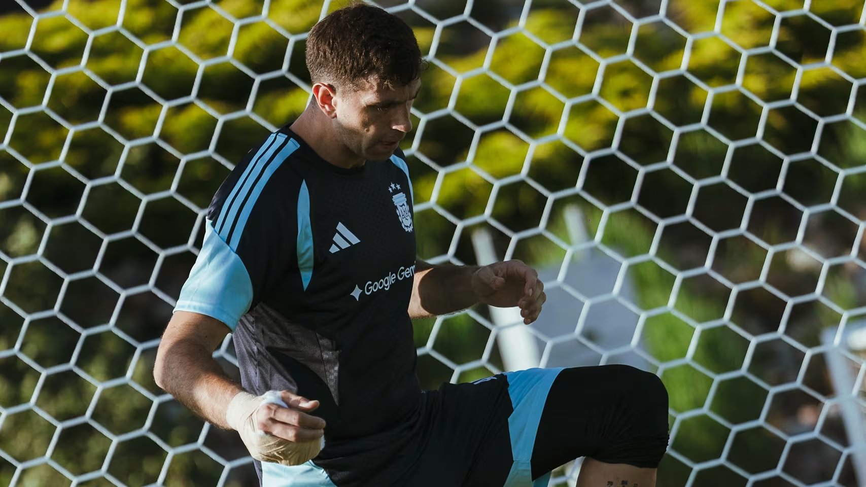 El futbolista Emiliano