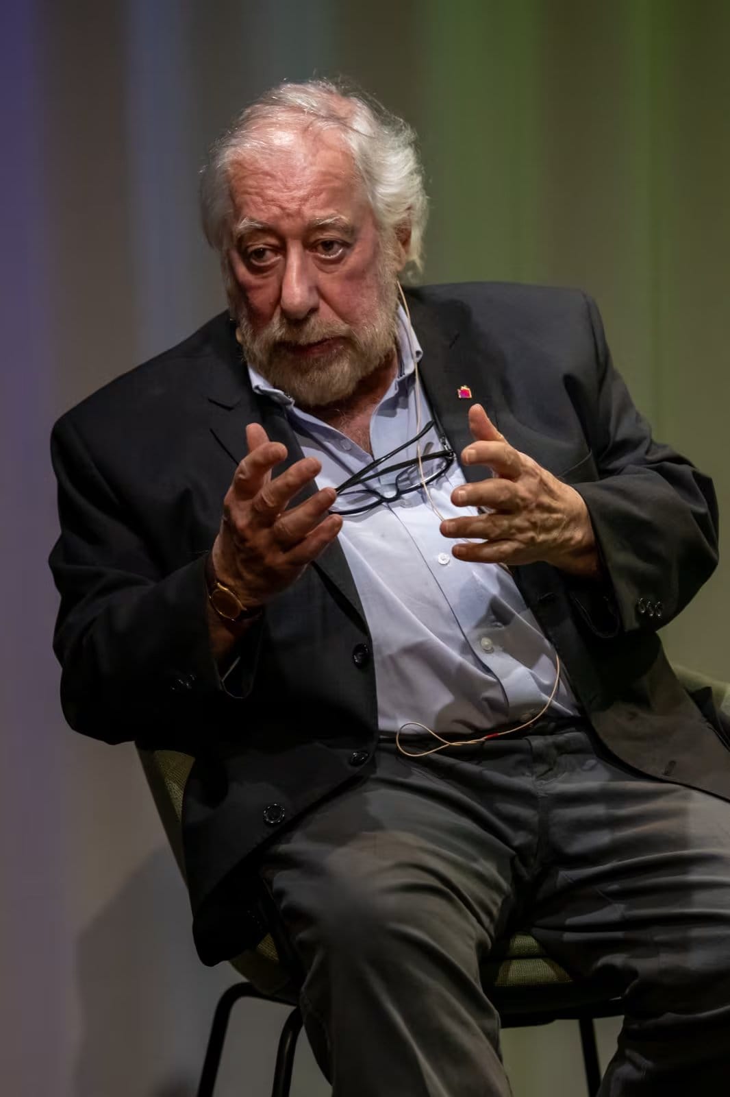 Alejandro Vaccaro dice que es posible llevar el cuerpo de Borges a Buenos Aires.