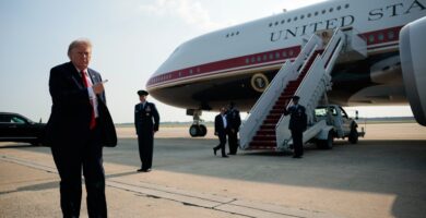 Trump estrena el nuevo Air Force One: un Boeing 747-800 de USD 400 millones