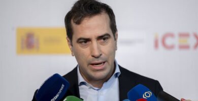 Vicepresidente español acusa al PP de intimidar a funcionarios por ley de nietos