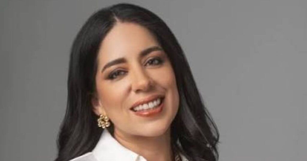 Mónica Luzarraga oficializa su candidatura socialista a la Alcaldía de Guayaquil