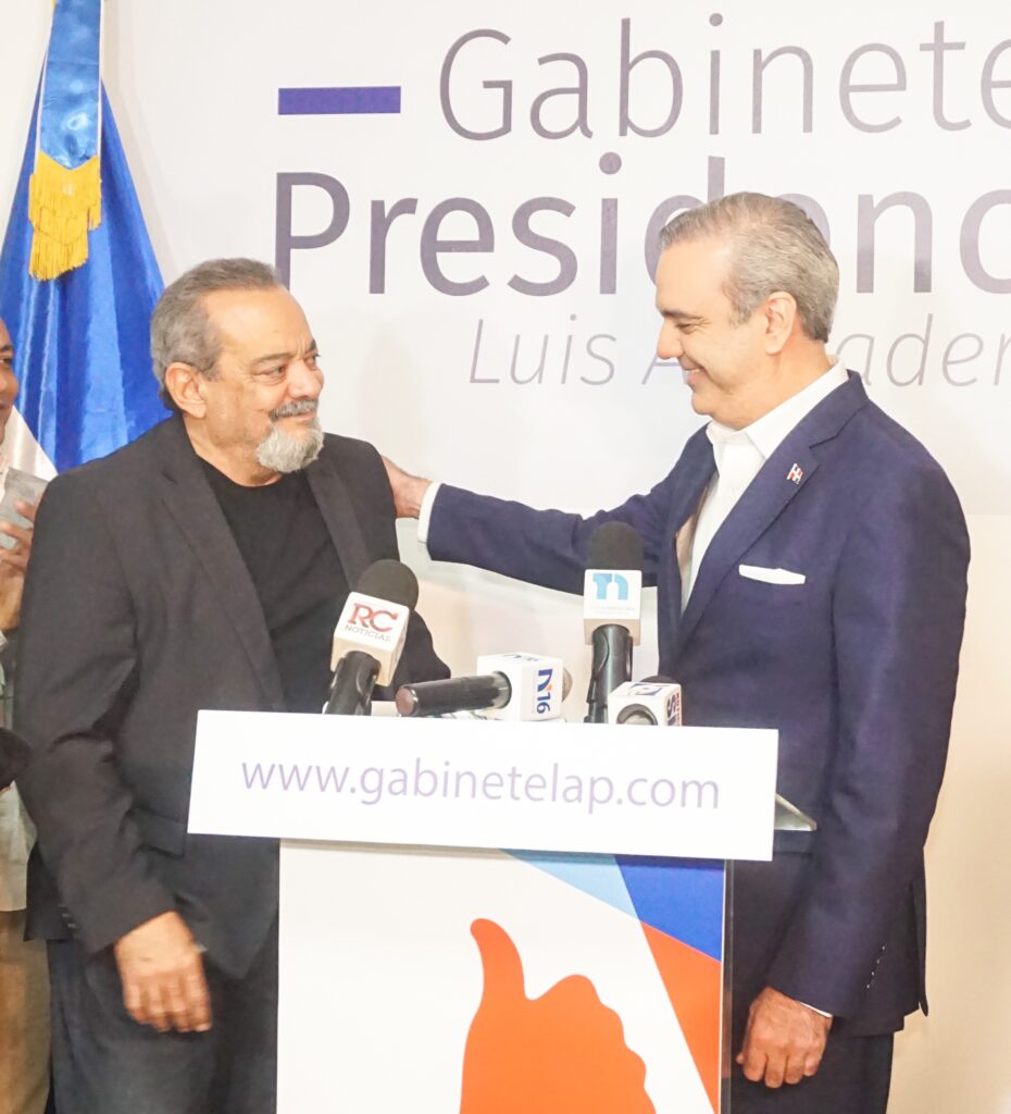 “A mí nadie me destituyó”, Alfonso Rodríguez tras salida como cónsul en Los Ángeles