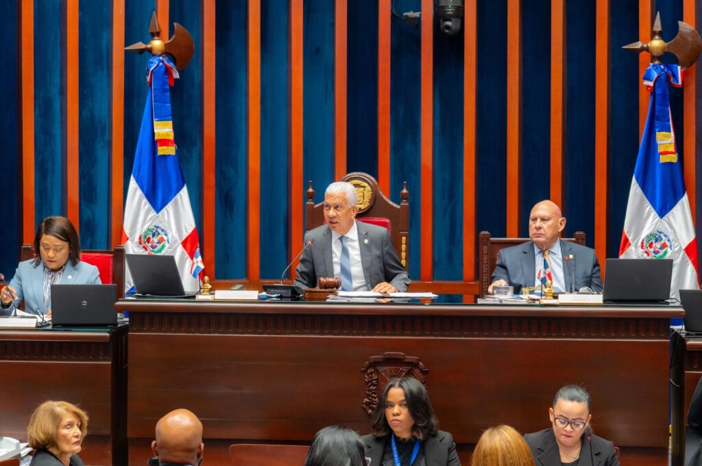 Senado acoge cambios a proyecto de ley de residuos sólidos y avanza hacia su aprobación final