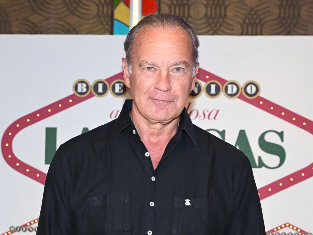 Bertín Osborne reaparece en evento y se niega a declarar ante la prensa