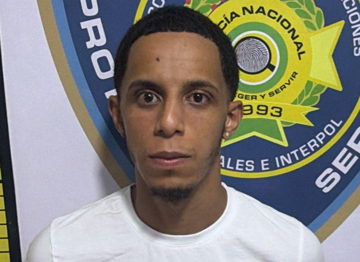 PN apresa ladrón de vehículos y recupera yipeta robada en SPM
