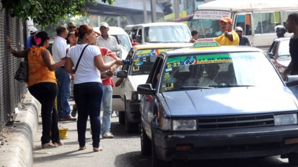 Como abusivas califican usuarios amenazas del aumento de pasaje