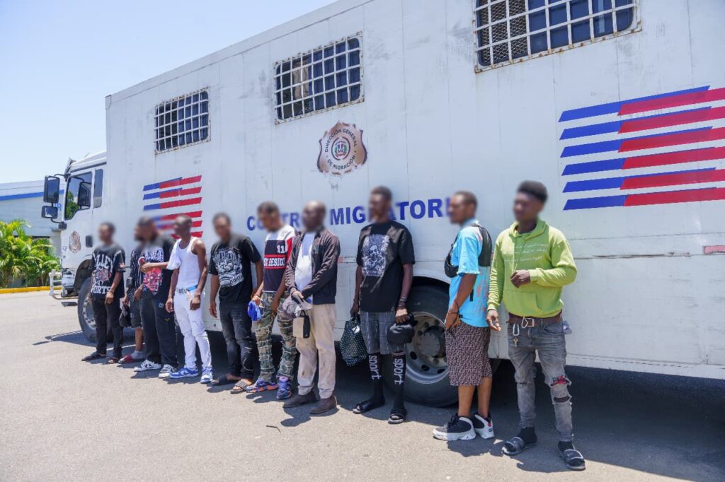 RD deportó a 196,321 haitianos indocumentados entre enero y junio