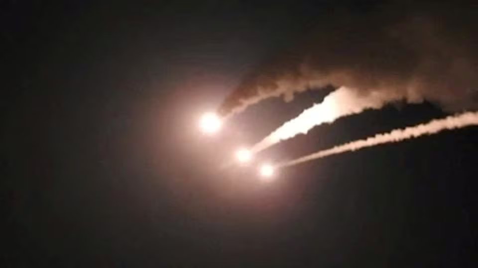 EAU denuncia ataque iraní a petroleros en Ormuz: un muerto y ocho heridos