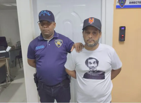 Hombre se entrega a la PN por violación a hijastra