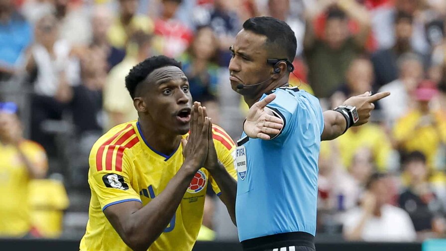 Árbitro salvadoreño hará historia al dirigir semifinal del Mundial entre Francia y España