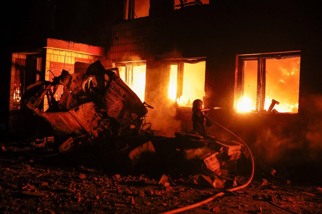 Bombardeo ruso en Kiev deja dos fallecidos y cinco heridos en nuevo ataque nocturno