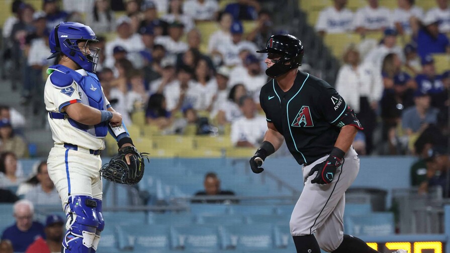 Arizona vence a los Dodgers en una fiesta de cuadrangulares