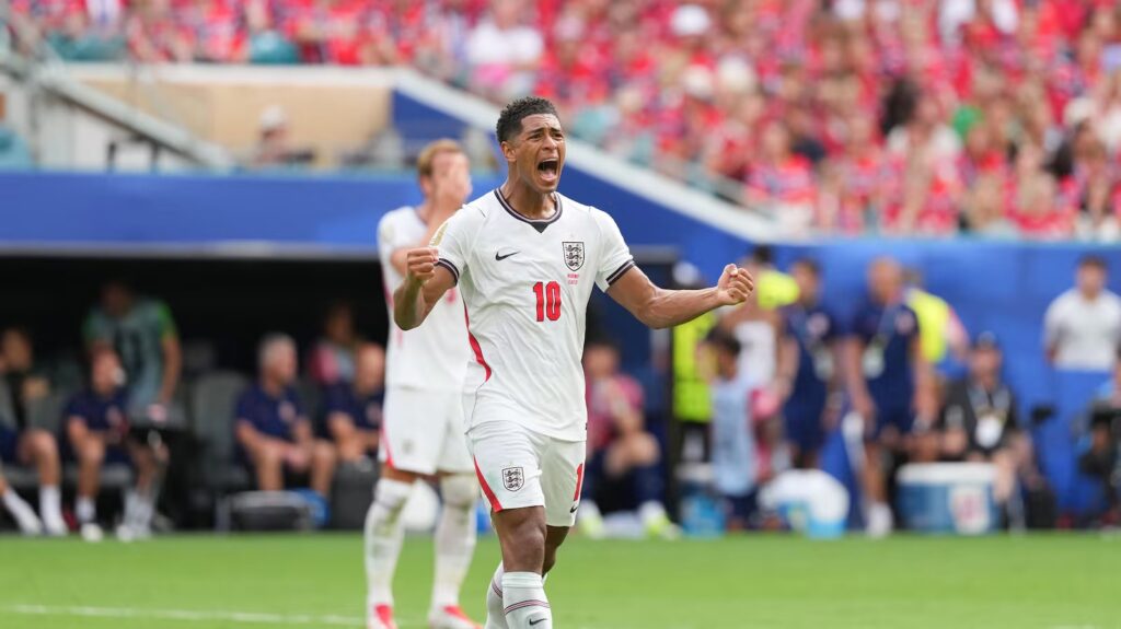 Con doblete de Bellingham Inglaterra venció a Noruega y está en semifinales del Mundial