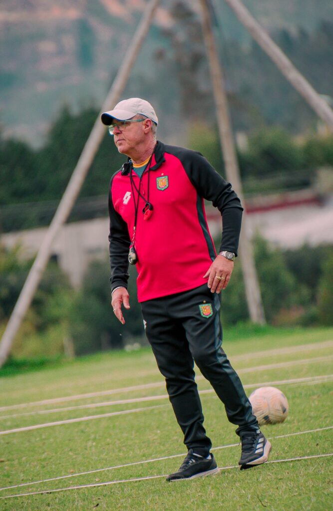 NO VA MÁS: Jorge Célico NO seguirá como entrenador del Deportivo Cuenca