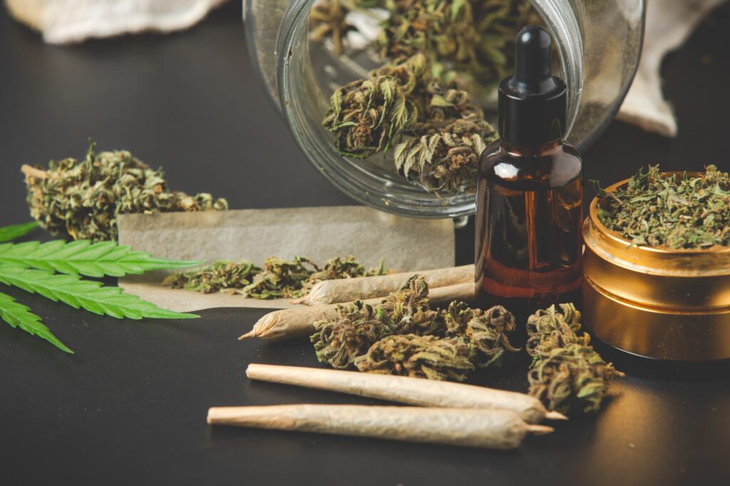 Cannabis frecuente altera hormona del estrés desde el despertar
