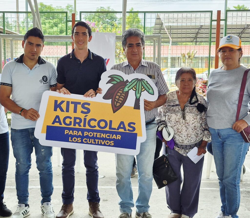 Entrega de 60 kits agrícolas fortalece la producción y el desarrollo del sector agropecuario en Santo Domingo de los Tsáchilas