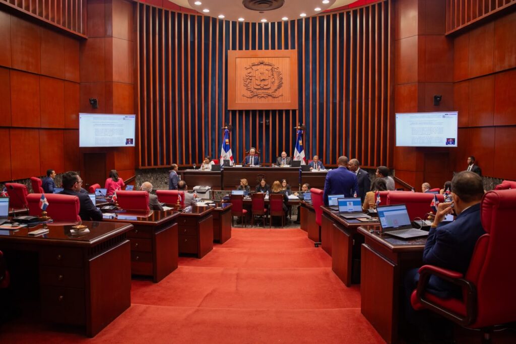 Senado aprueba en segunda lectura modificación a la Ley de la Policía Nacional