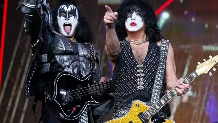 Paul Stanley: «Cualquiera escribe una canción, pero no todos son compositores»