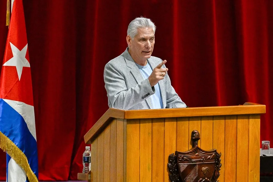 Díaz-Canel acusa a EE. UU. de intentar "apropiarse" de Cuba con su política de sanciones