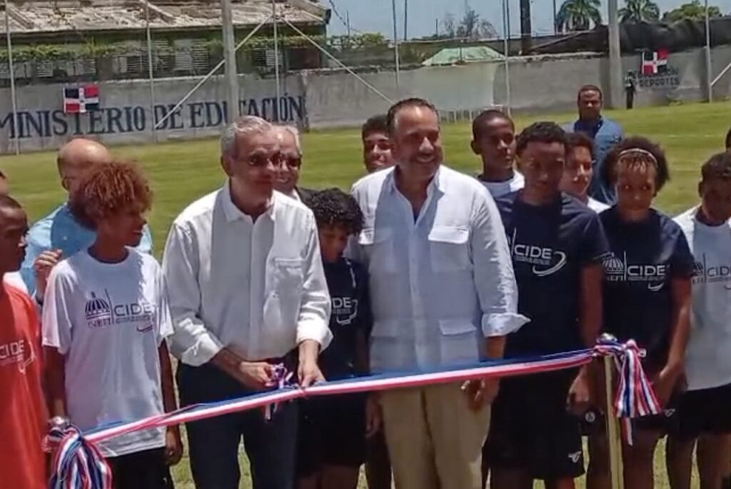 Abinader inaugura obras deportivas con inversión de RD$38 millones