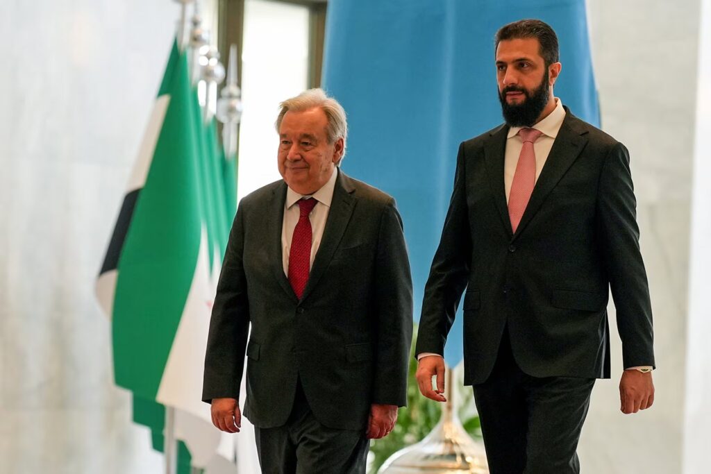 Guterres exige eliminar todas las sanciones a Siria tras visita histórica