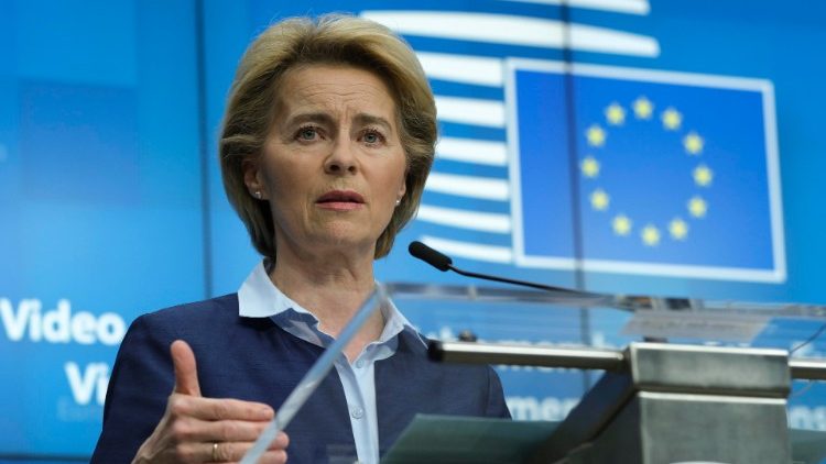 UE acuerda nuevas sanciones contra Rusia y extiende el tope al precio del petróleo