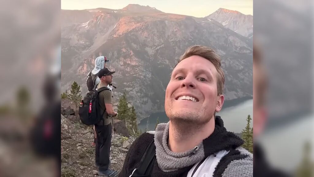 Enfermero sobrevive con bastón incrustado tras caminar 16 km en Montana