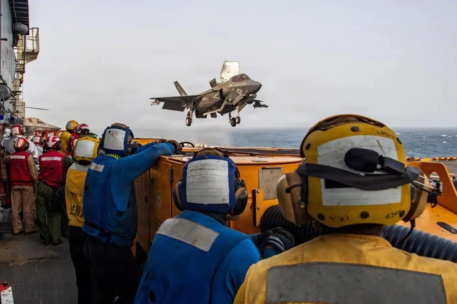 EE.UU. eleva a 22 los barcos frenados hacia Irán en un operativo con más de 20 buques