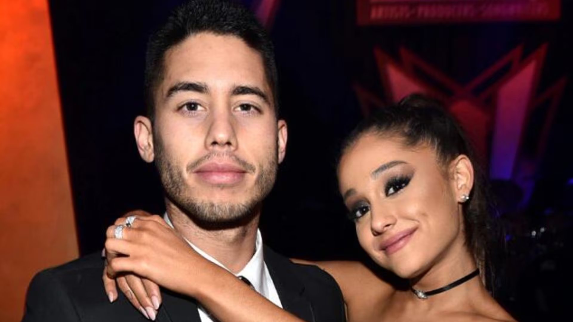 Ariana Grande y Ricky Alvarez tienen varias cosas en común.
