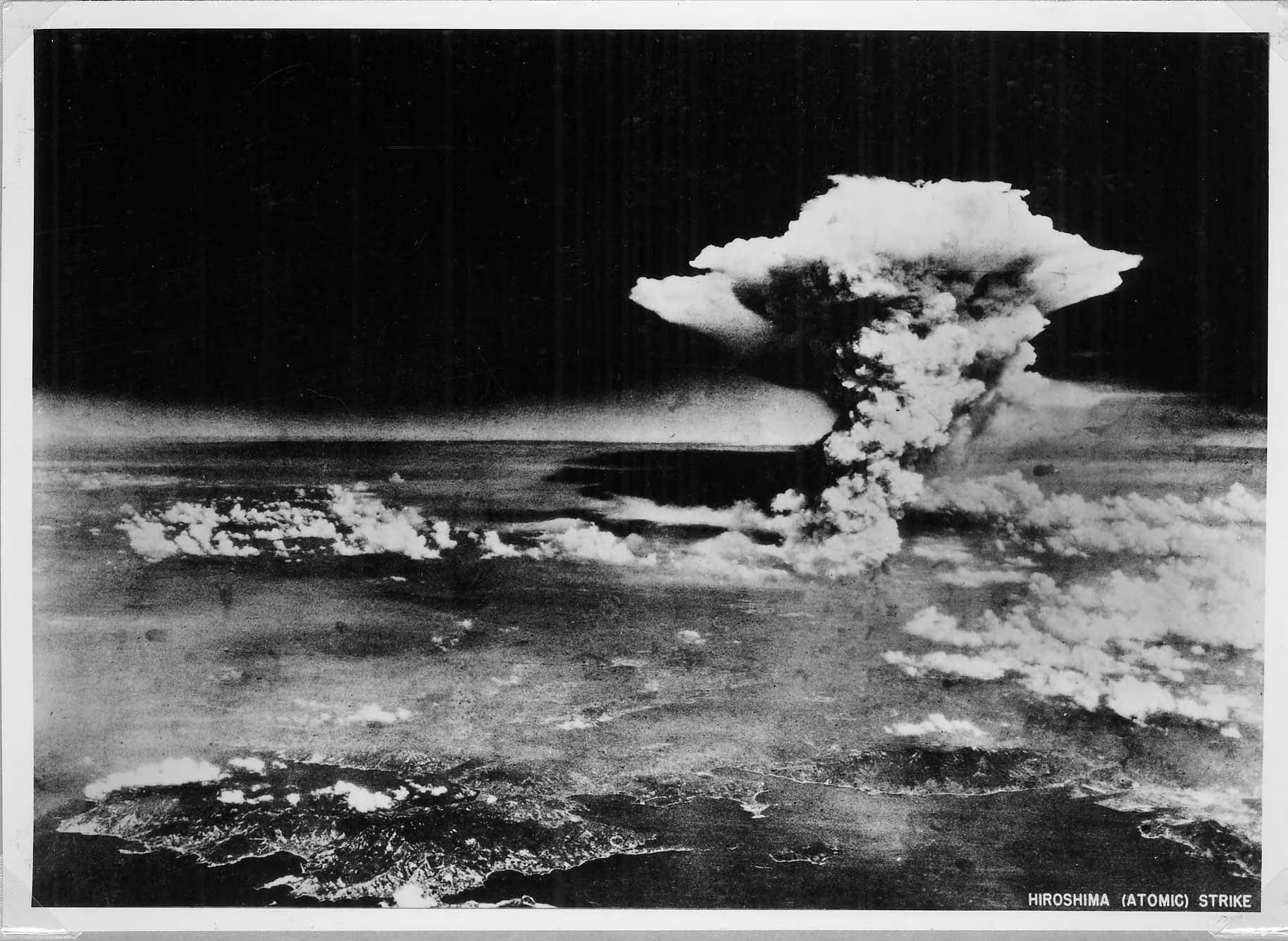 Las bombas sobre Hiroshima y Nagasaki mataron a 210.000 personas en el momento, y a miles más con el correr de los años. EFE/Peace Memorial Museum