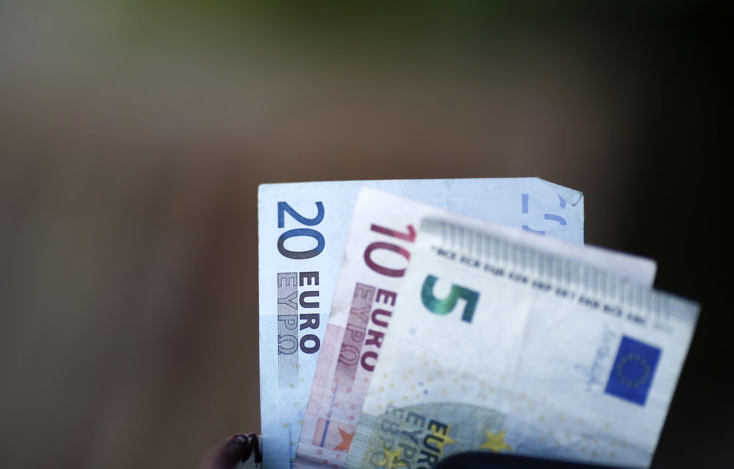 El euro, tambi&eacute;n llamada moneda &uacute;nica, es la moneda oficial de la Uni&oacute;n Europea. (Archivo Infobae/Agencias)