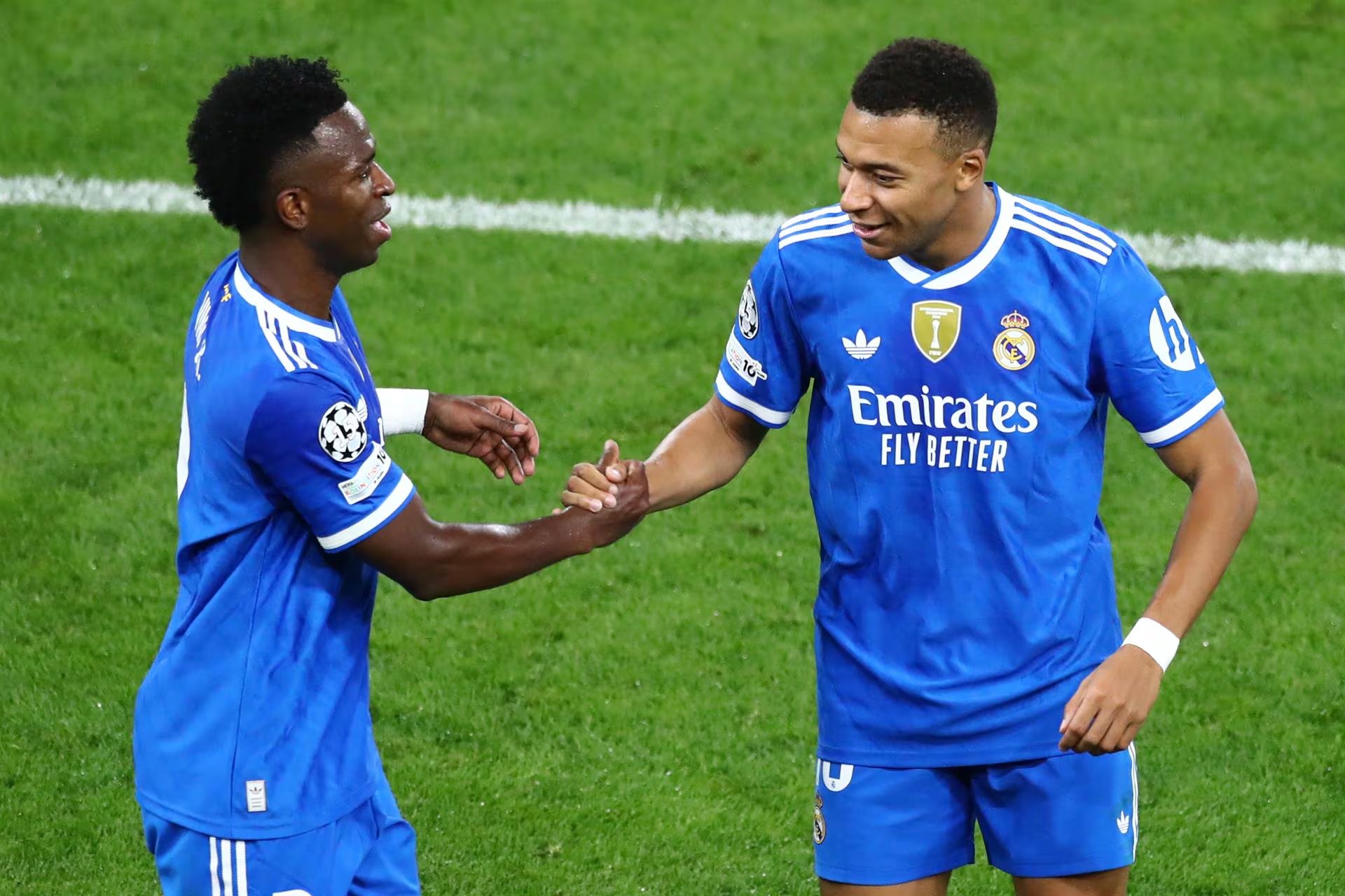 Los jugadores del Real Madrid Vinicius y Mbappé (Europa Press)