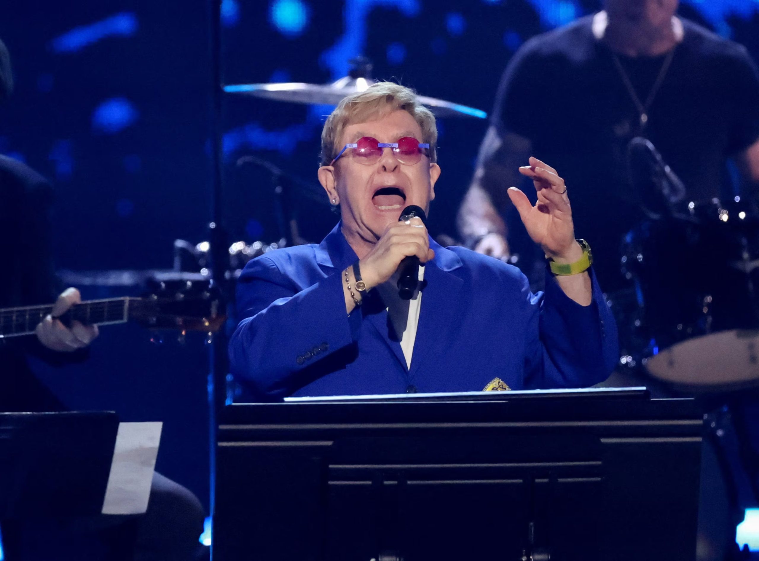La pandemia le impidió incluir México en su gira de despedida. Ahora Elton John regresa para cerrar esa deuda con sus fans mexicanos. REUTERS/Mario Anzuoni