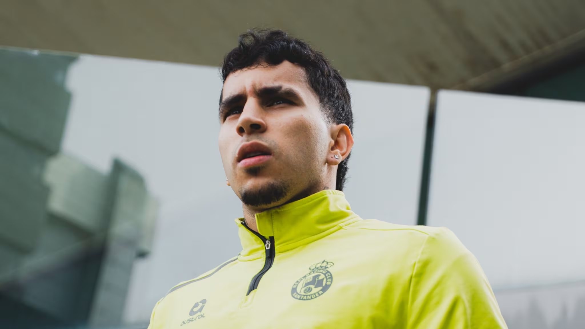 Gustavo Puerta solo necesit&oacute; una temporada en Racing de Santander para ser tenido en cuenta por la Selecci&oacute;n Colombia - cr&eacute;dito @realracingclub / X